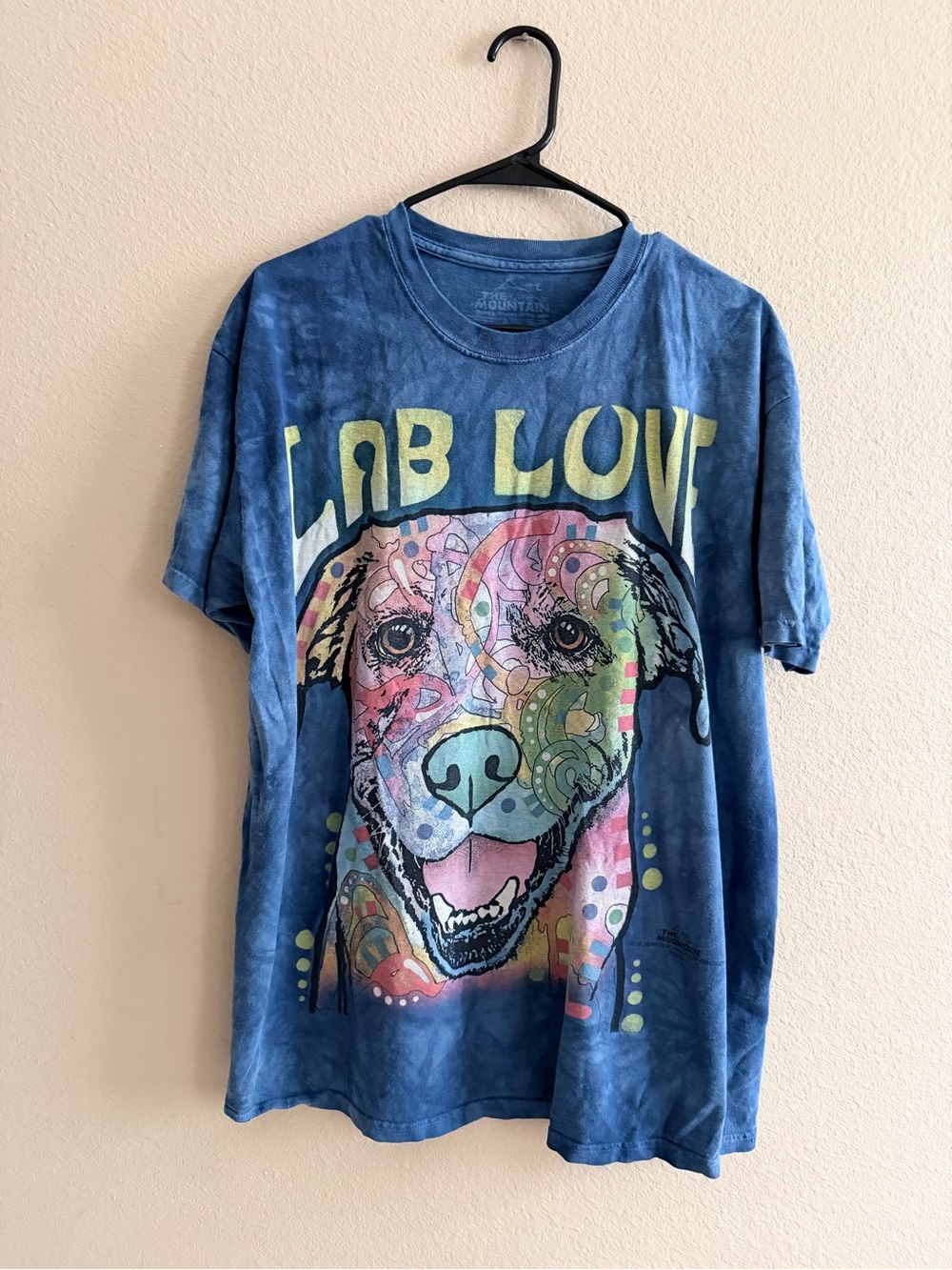 The Mountain Lab Love Dog Graphic Tee